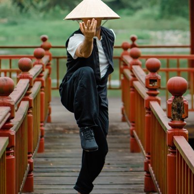 Tevia Feng